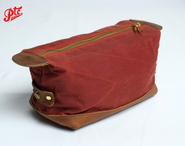 TRAVELERS DOPP KIT