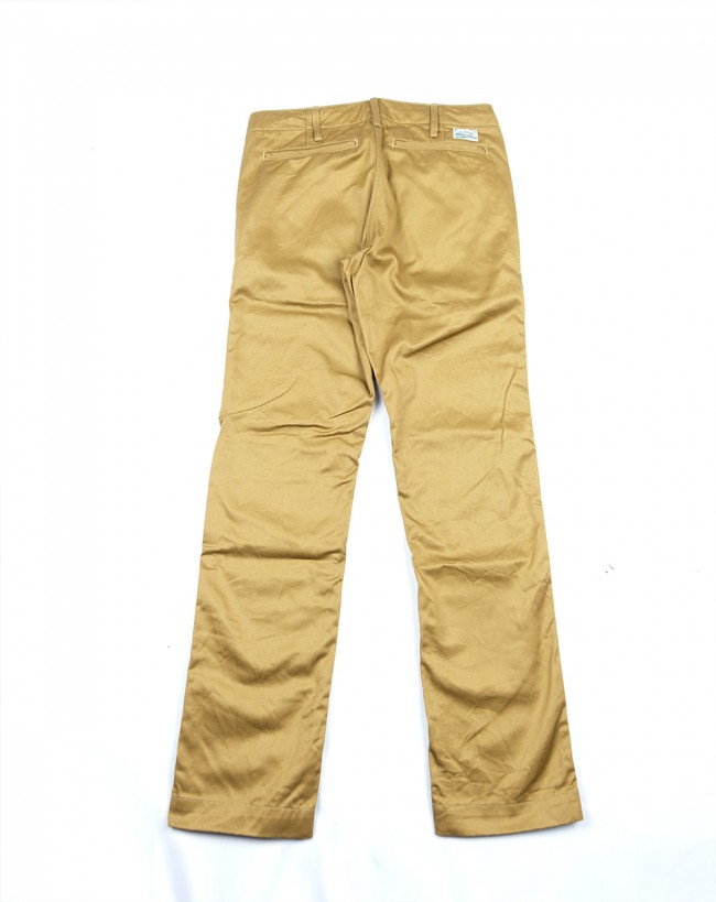 パンツ Burgus Plus Modern Chino Trousers BURGUS PLUS Modern Chino Trousers | HINOYA Official Site