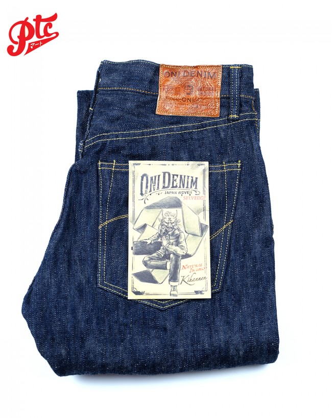 Yalangoch Mia katta xorozni chiroyli tarzda minadi